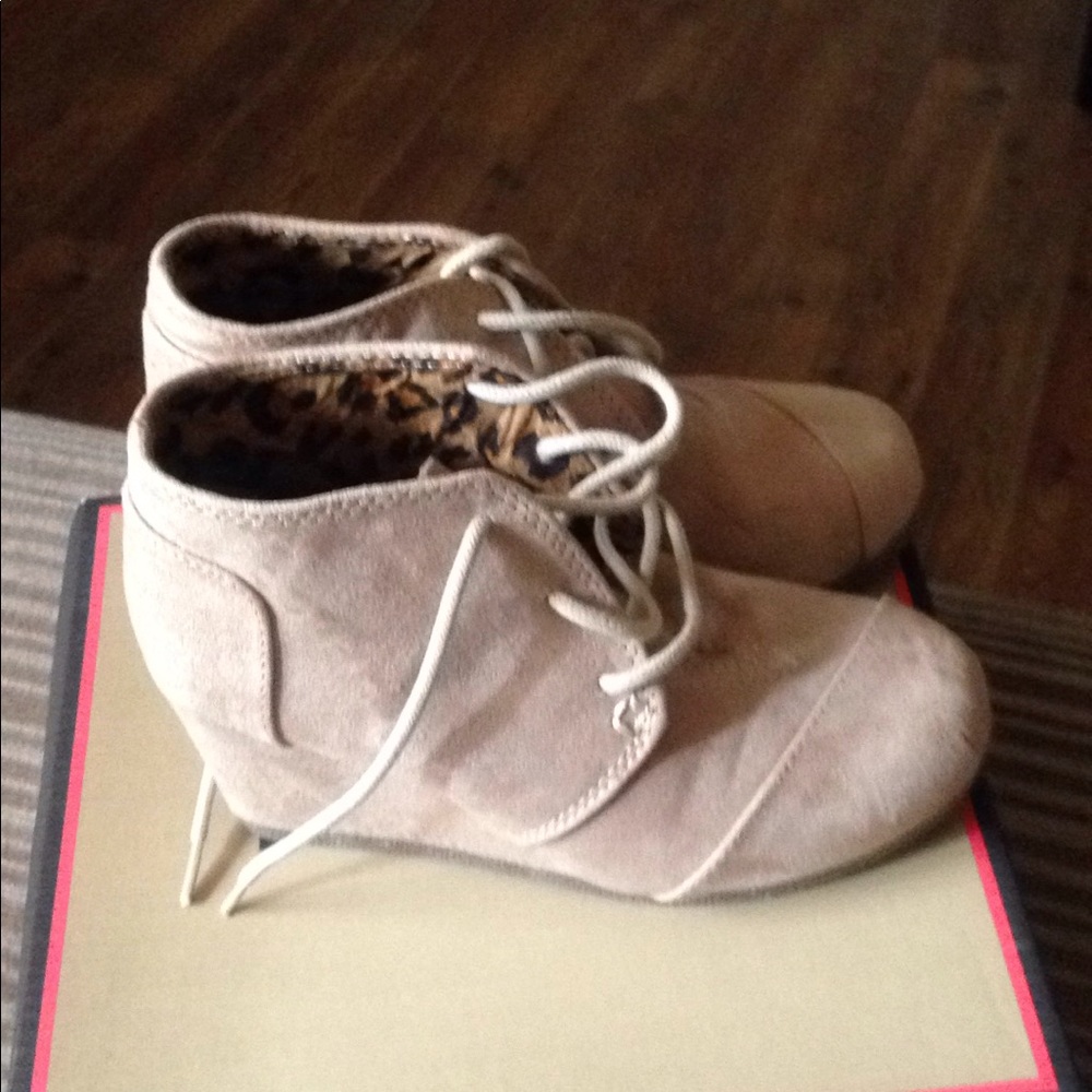 Kids shoes